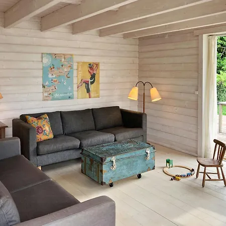 Nature-rich Summer House With Wild Garden *