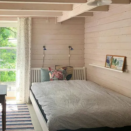 Nature-rich Summer House With Wild Garden