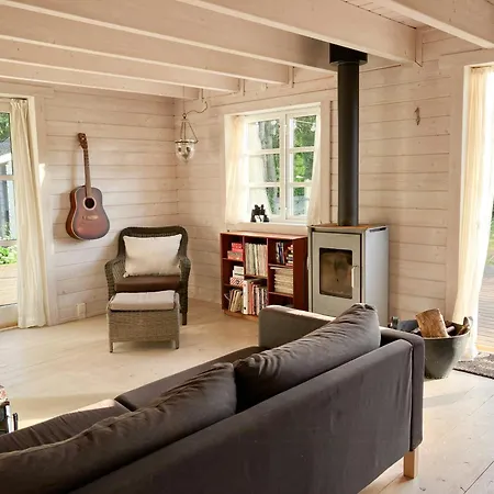 Nature-rich Summer House With Wild Garden